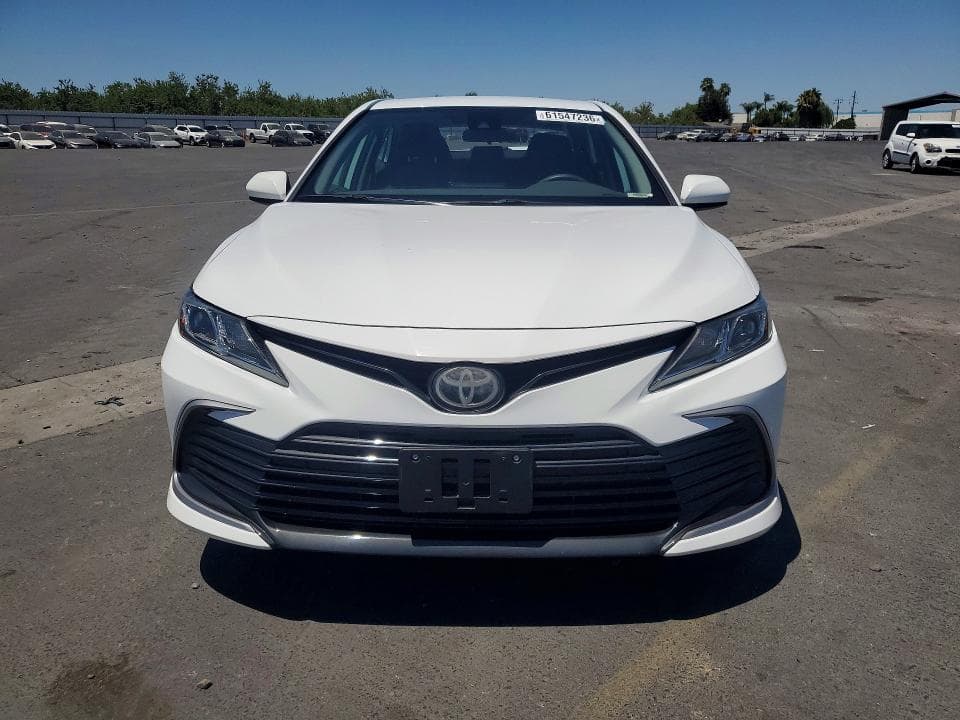 2022 TOYOTA CAMRY LE 5