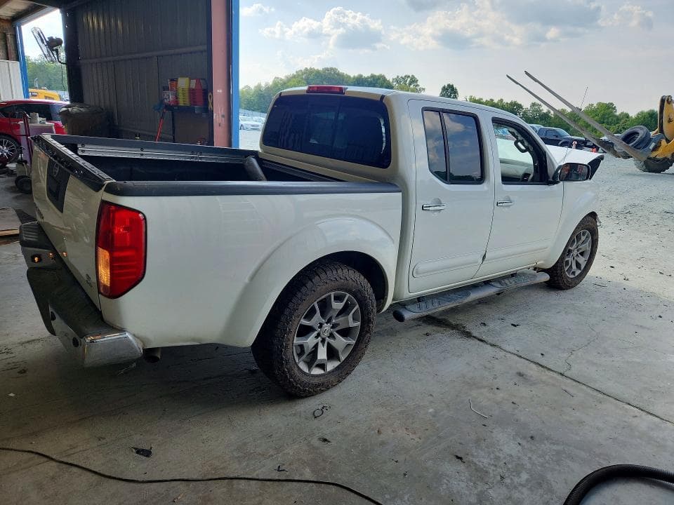 2019 NISSAN FRONTIER SL 3