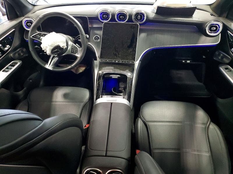 2025 MERCEDES-BENZ GLC 300 4MATIC 8