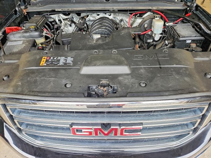 2017 GMC YUKON SLT 12