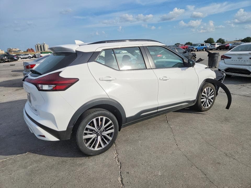 2024 NISSAN KICKS SR 3
