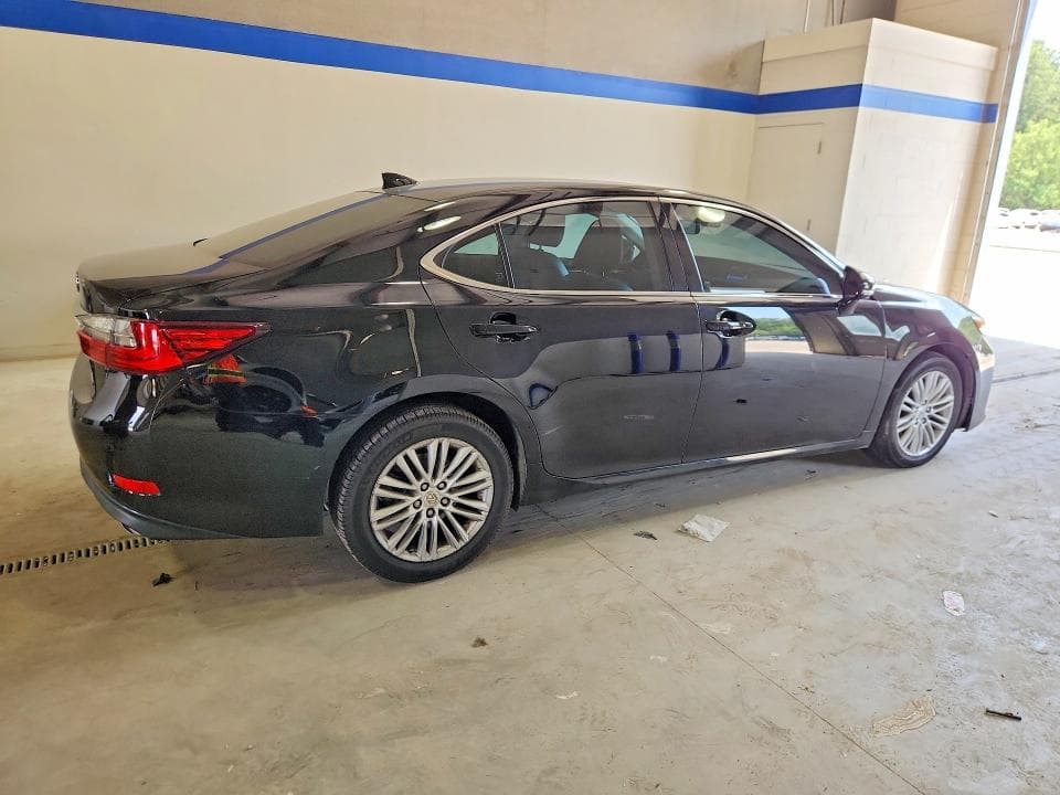 2017 LEXUS ES 350 3