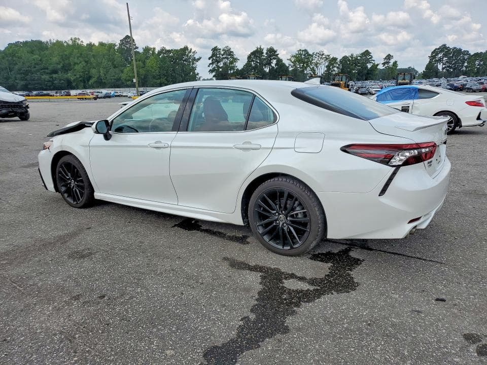 2022 TOYOTA CAMRY XSE 2