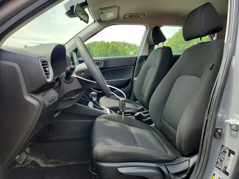 2020 HYUNDAI VENUE SE 7