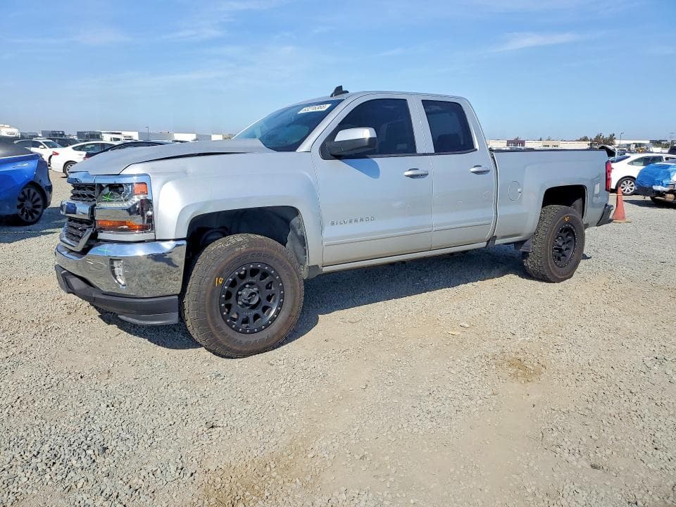 2017 CHEVROLET SILVERADO C1500 LT - 1