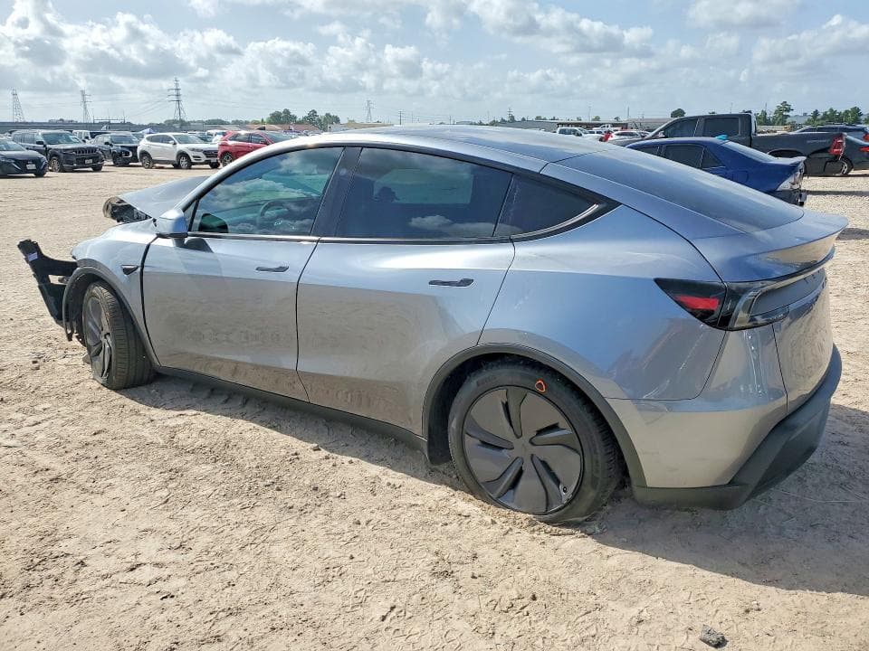 2026 TESLA MODEL Y 2