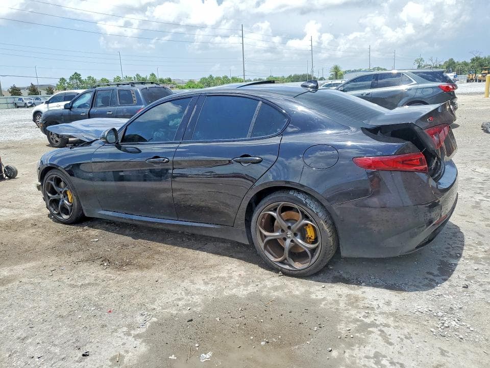 2021 ALFA ROMEO GIULIA TI 2
