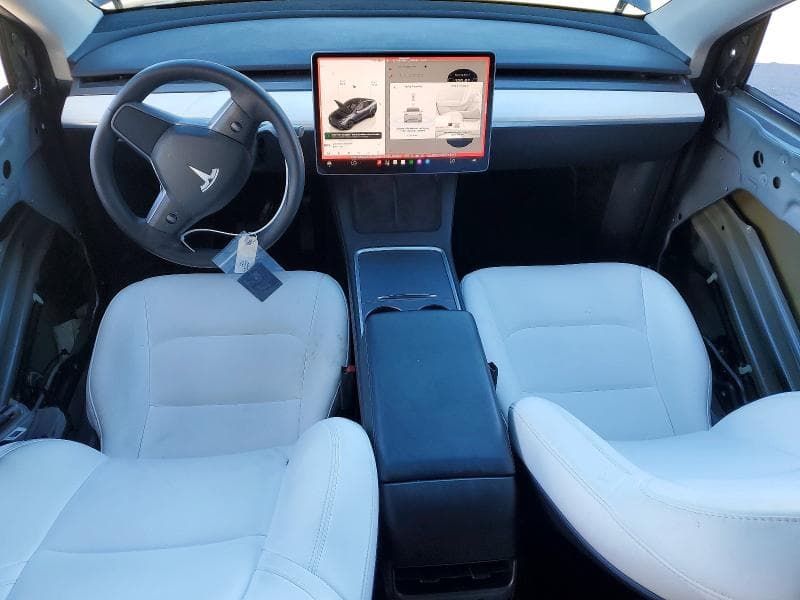 2022 TESLA MODEL Y 8
