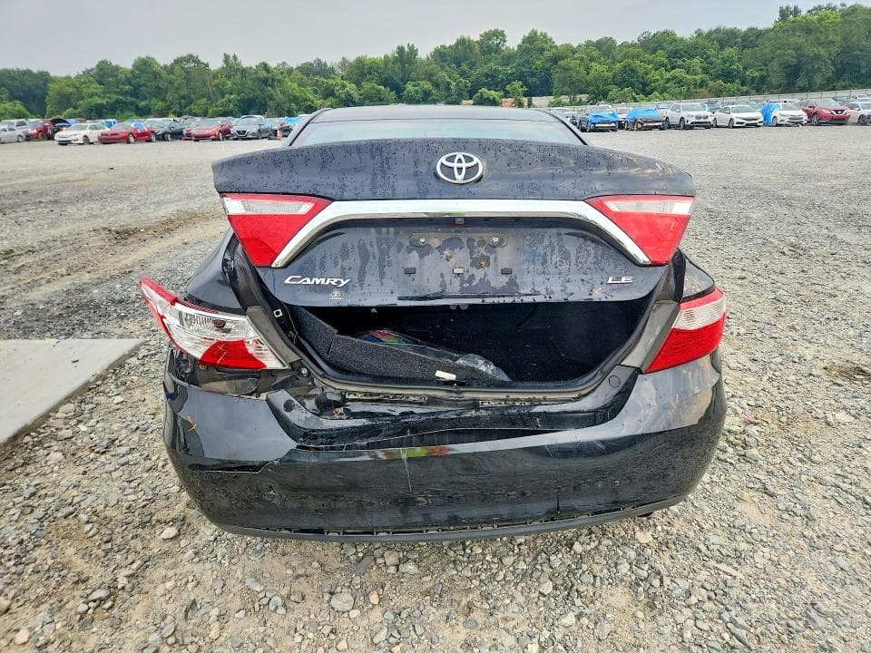 2017 TOYOTA CAMRY LE 6