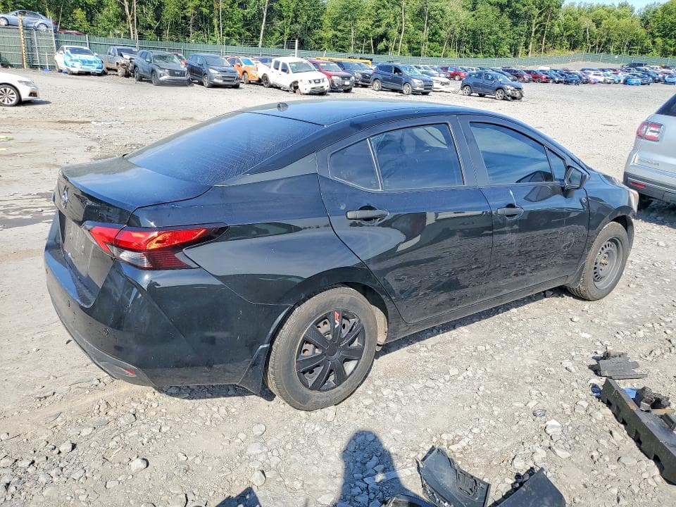 2021 NISSAN VERSA S 3