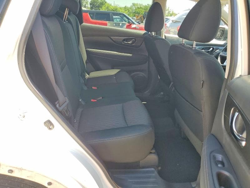 2019 NISSAN ROGUE SV 11