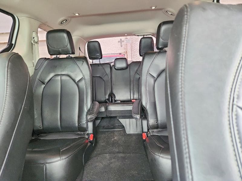 2023 CHRYSLER PACIFICA TOURING L 10