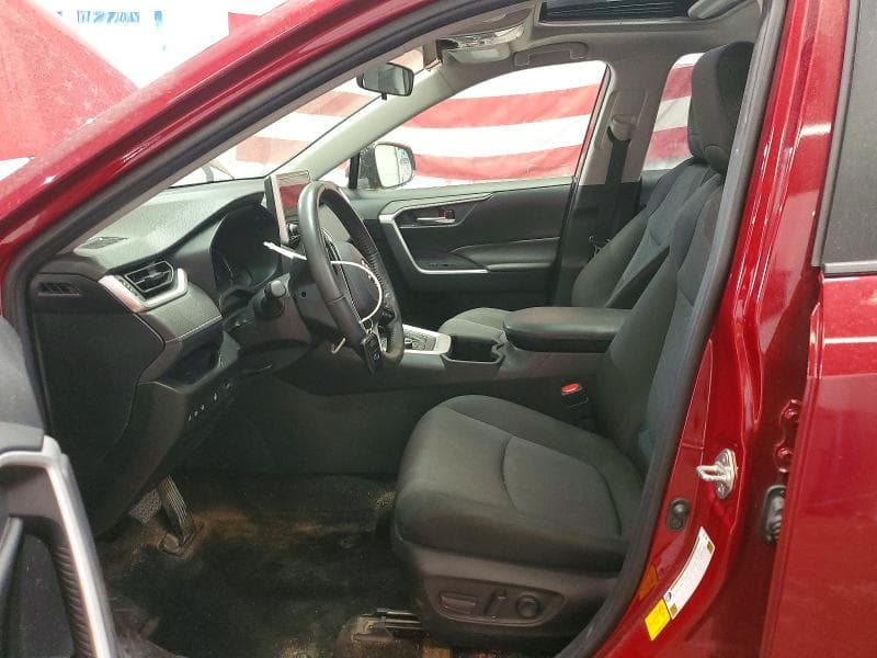 2024 TOYOTA RAV4 HYBRID XLE 7