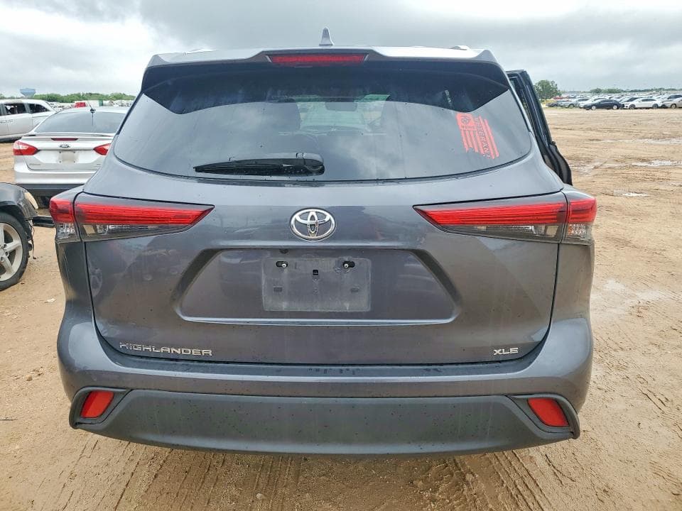 2021 TOYOTA HIGHLANDER XLE 6