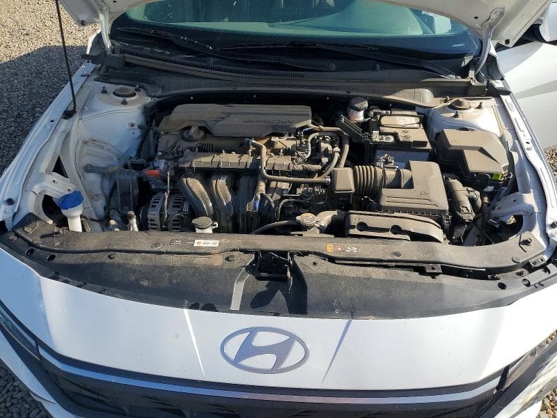 2024 HYUNDAI ELANTRA SEL 11