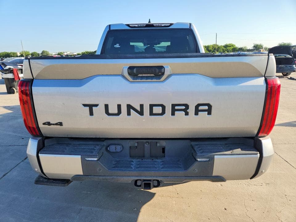 2024 TOYOTA TUNDRA SR5 6