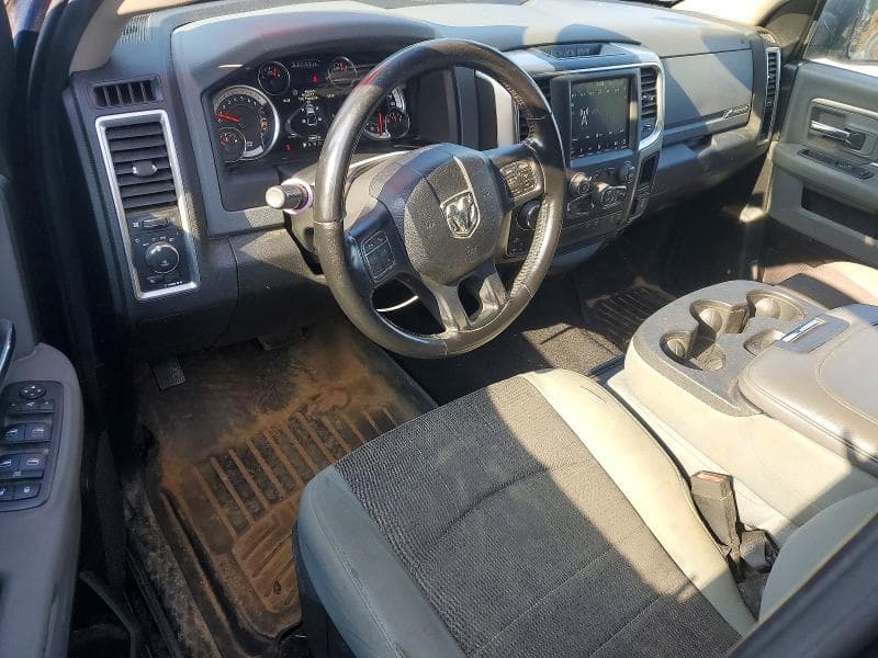 2019 RAM 1500 CLASSIC SLT 8