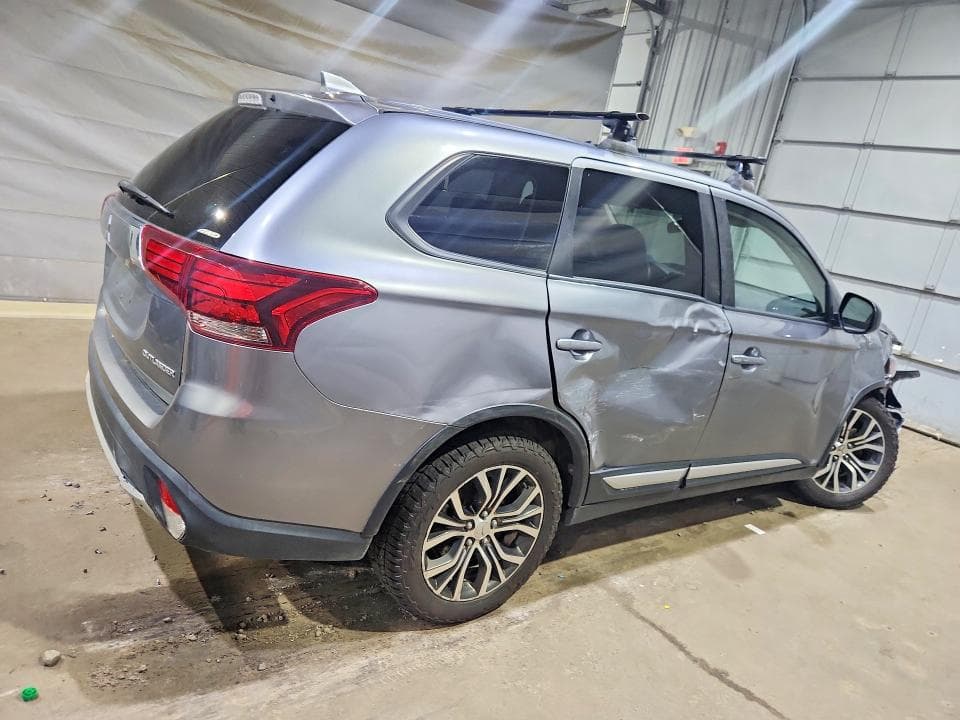 2018 MITSUBISHI OUTLANDER SE 3