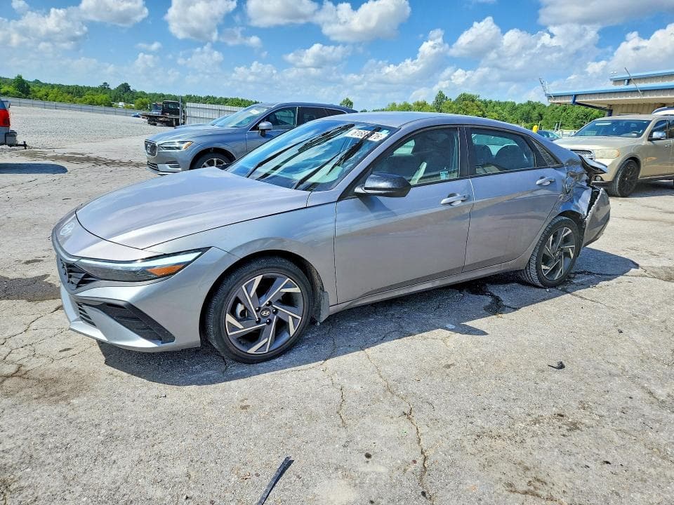 2025 HYUNDAI ELANTRA SEL SPORT - 1