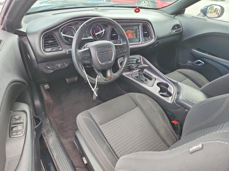 2017 DODGE CHALLENGER SXT 8