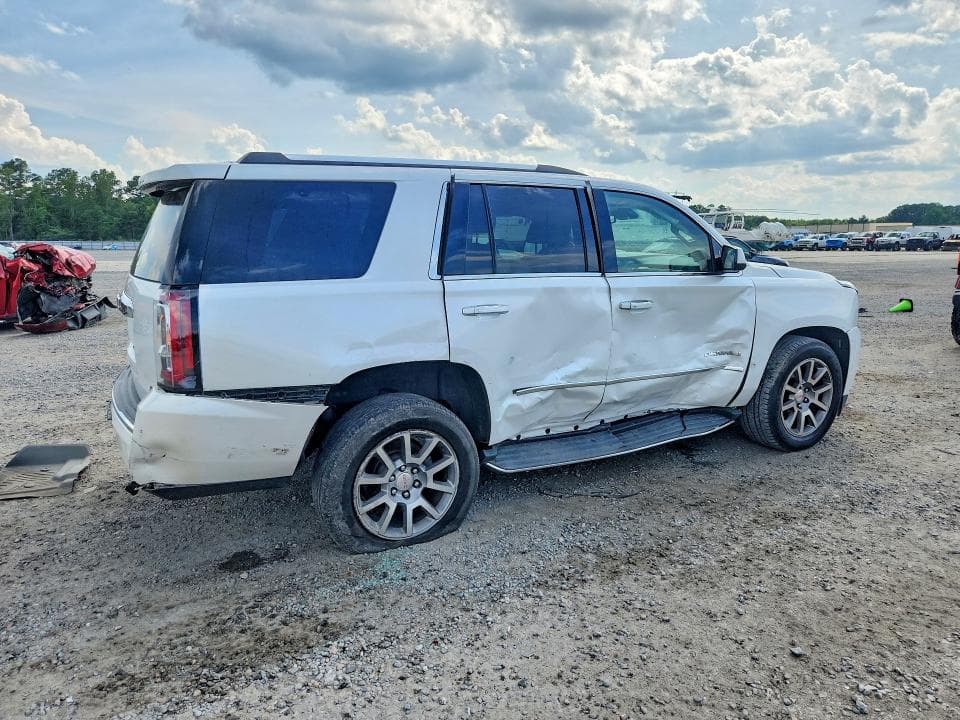 2017 GMC YUKON DENALI 3