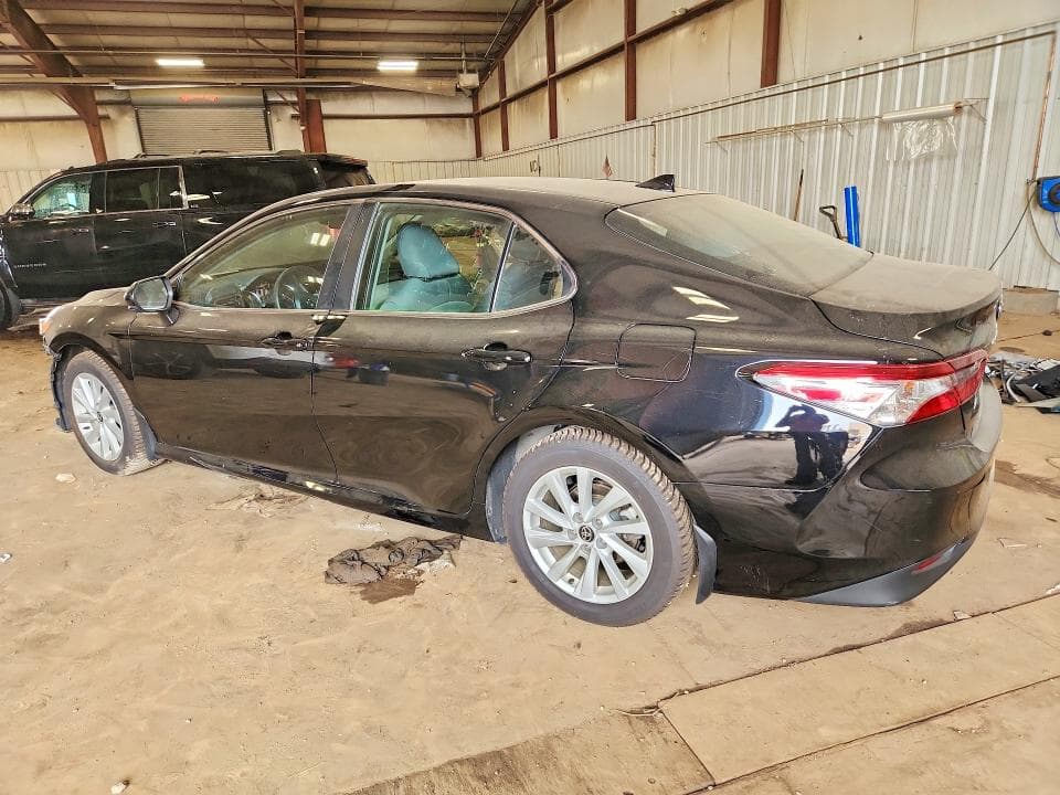 2022 TOYOTA CAMRY LE 2