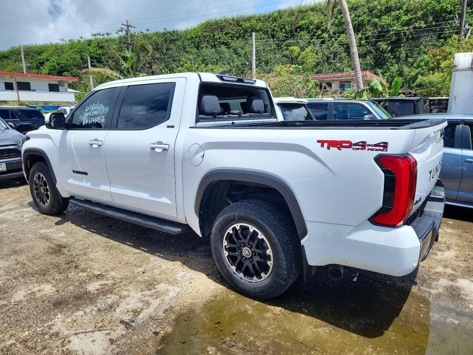 2024 TOYOTA TUNDRA SR5 2