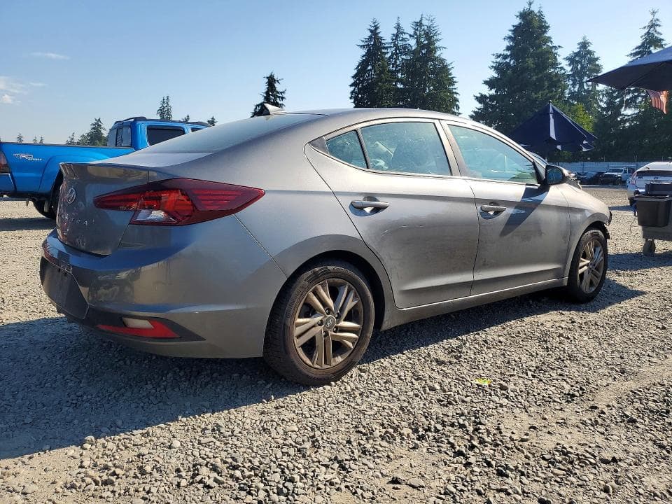 2020 HYUNDAI ELANTRA SEL 3