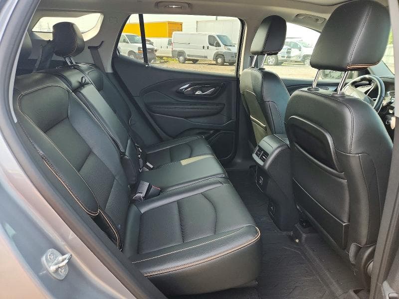 2023 GMC TERRAIN AT4 11