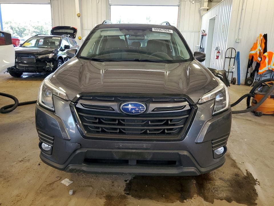 2022 SUBARU FORESTER LIMITED 5