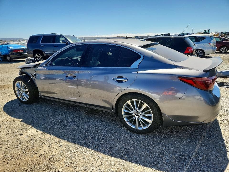 2021 INFINITI Q50 LUXE 2