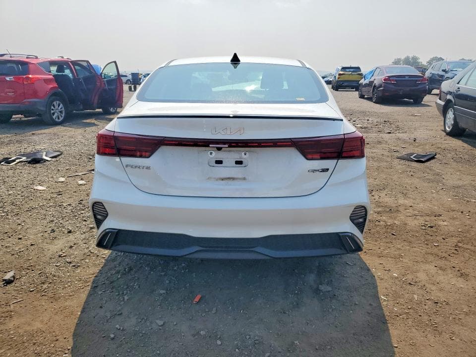 2023 KIA FORTE GT LINE 6