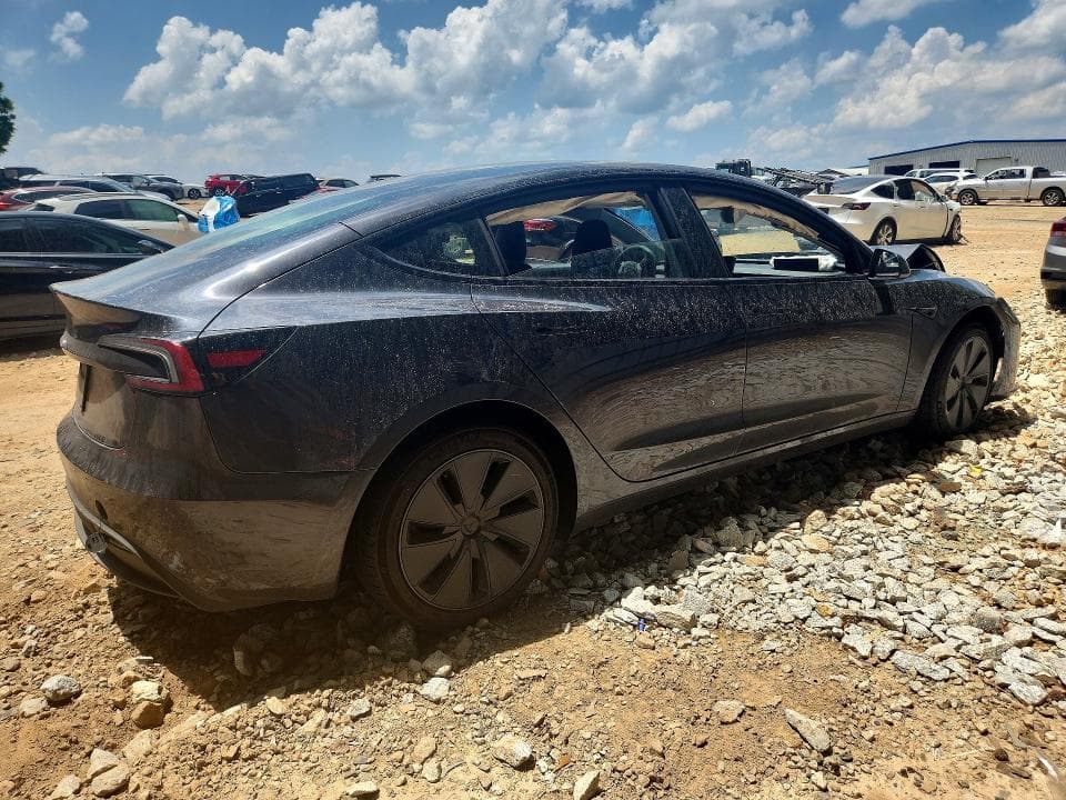 2026 TESLA MODEL 3 3