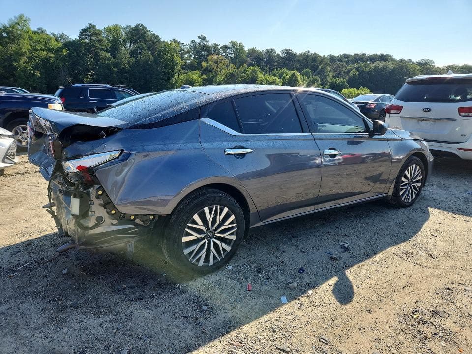 2025 NISSAN ALTIMA SV 3