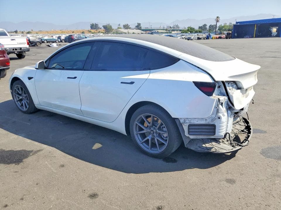 2022 TESLA MODEL 3 2