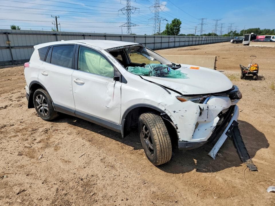 2018 TOYOTA RAV4 LE 4