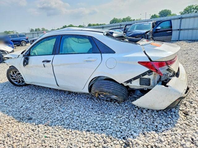 2024 HYUNDAI ELANTRA SEL 2