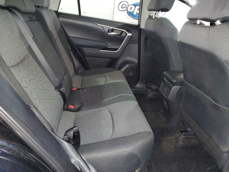 2025 TOYOTA RAV4 XLE 11