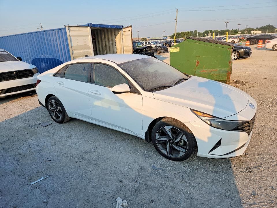 2023 HYUNDAI ELANTRA SEL 4