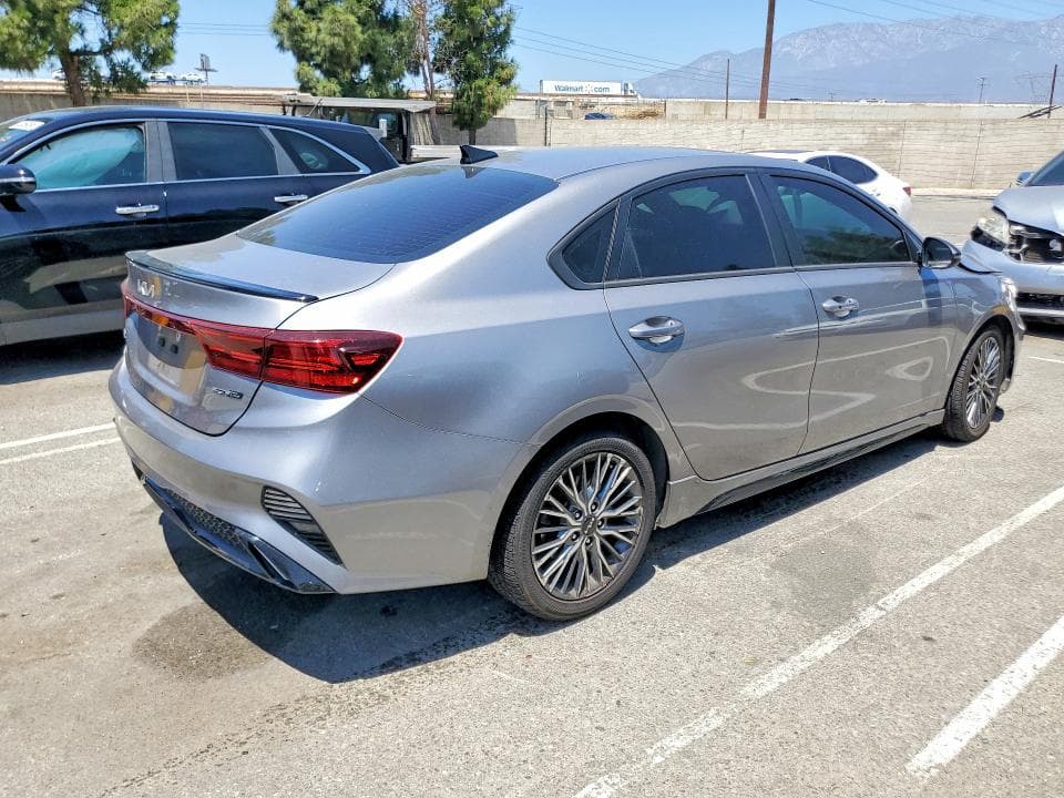 2023 KIA FORTE GT LINE 3