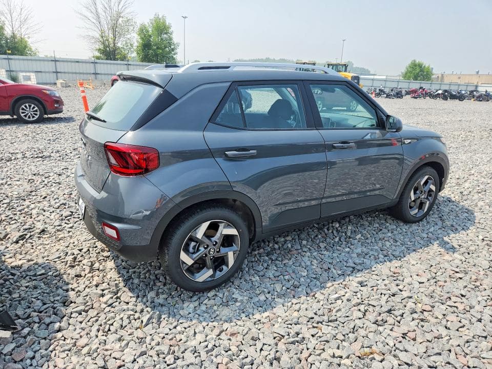 2026 HYUNDAI VENUE SEL 3