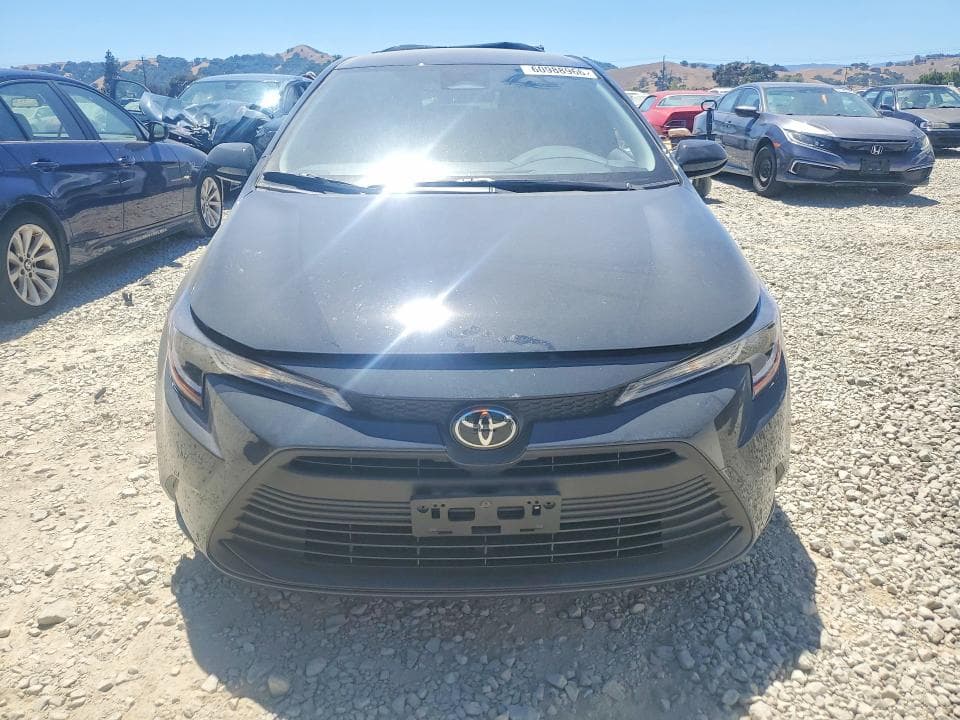 2026 TOYOTA COROLLA LE 5