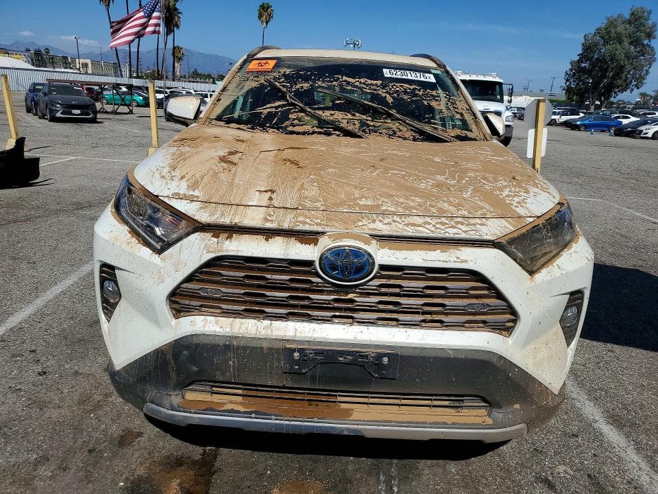 2020 TOYOTA RAV4 LIMITED 5