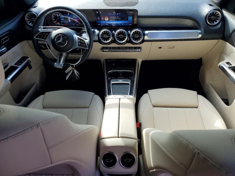 2025 MERCEDES-BENZ GLB 250 8