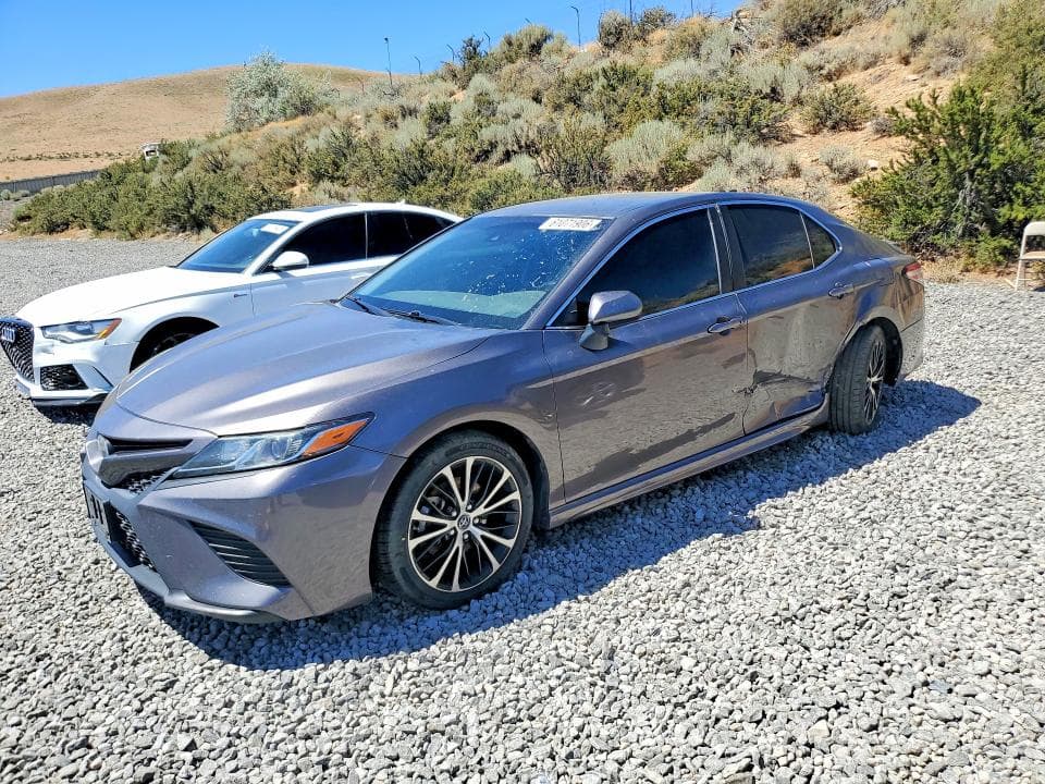 2020 TOYOTA CAMRY SE - 1