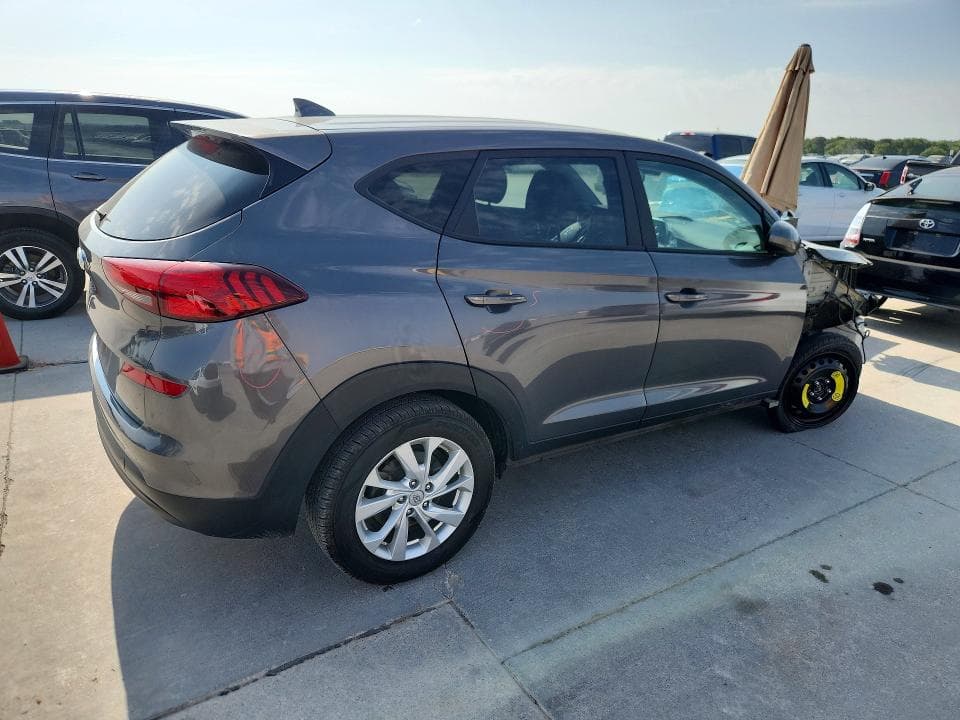 2020 HYUNDAI TUCSON SE 3