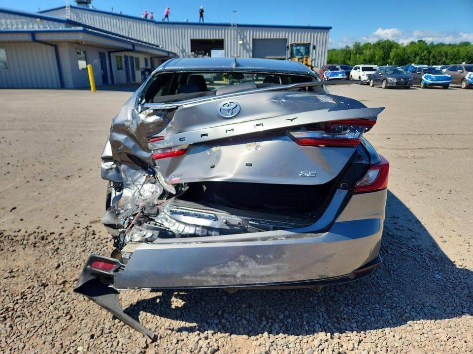 2025 TOYOTA CAMRY SE 6