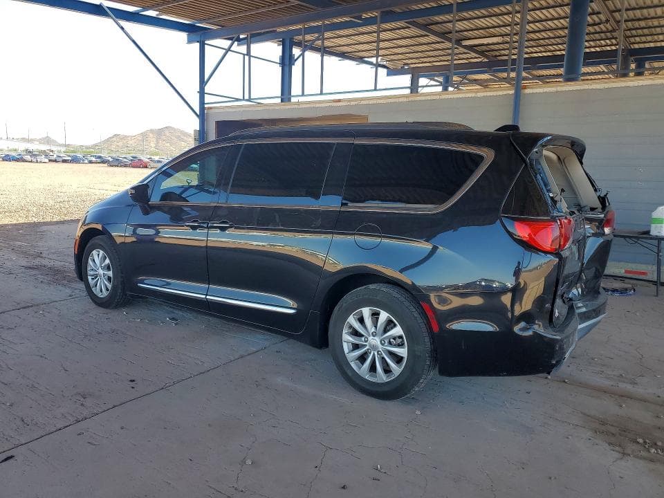 2019 CHRYSLER PACIFICA TOURING L 2
