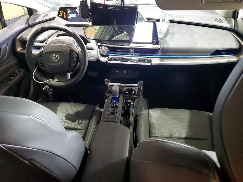 2024 TOYOTA PRIUS XLE 8