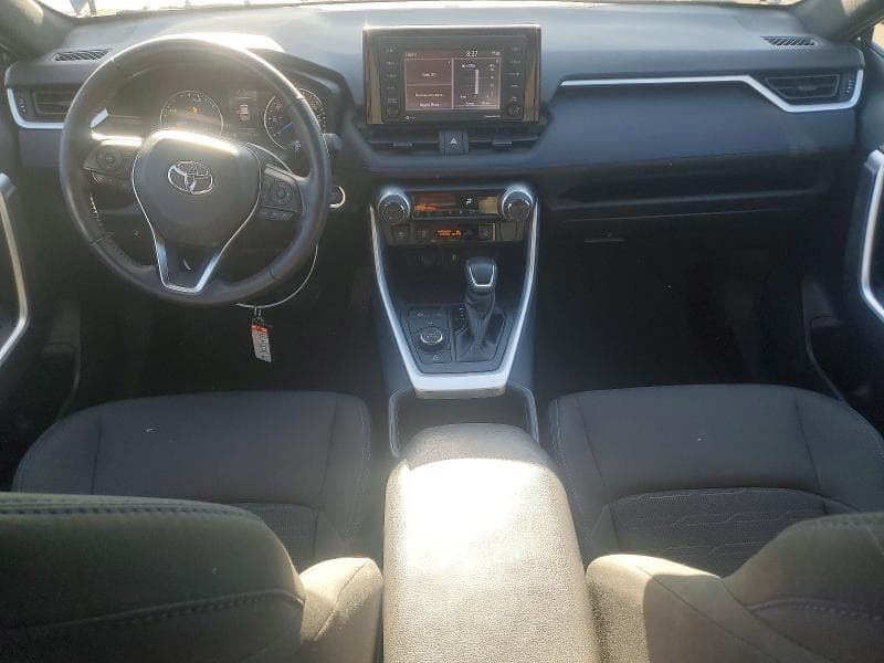 2022 TOYOTA RAV4 SE 8